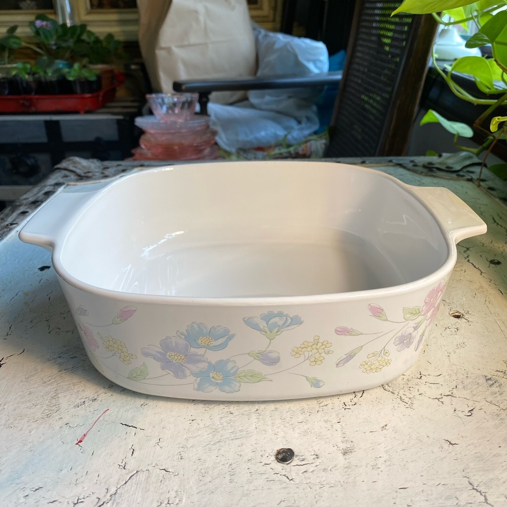 1 Corning Ware Pastel Bouquet 2 Qt Casserole Pan
